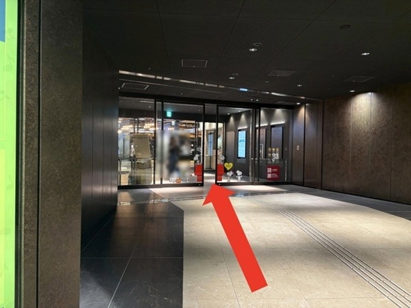 タイムアウトマーケット入口を示した写真
