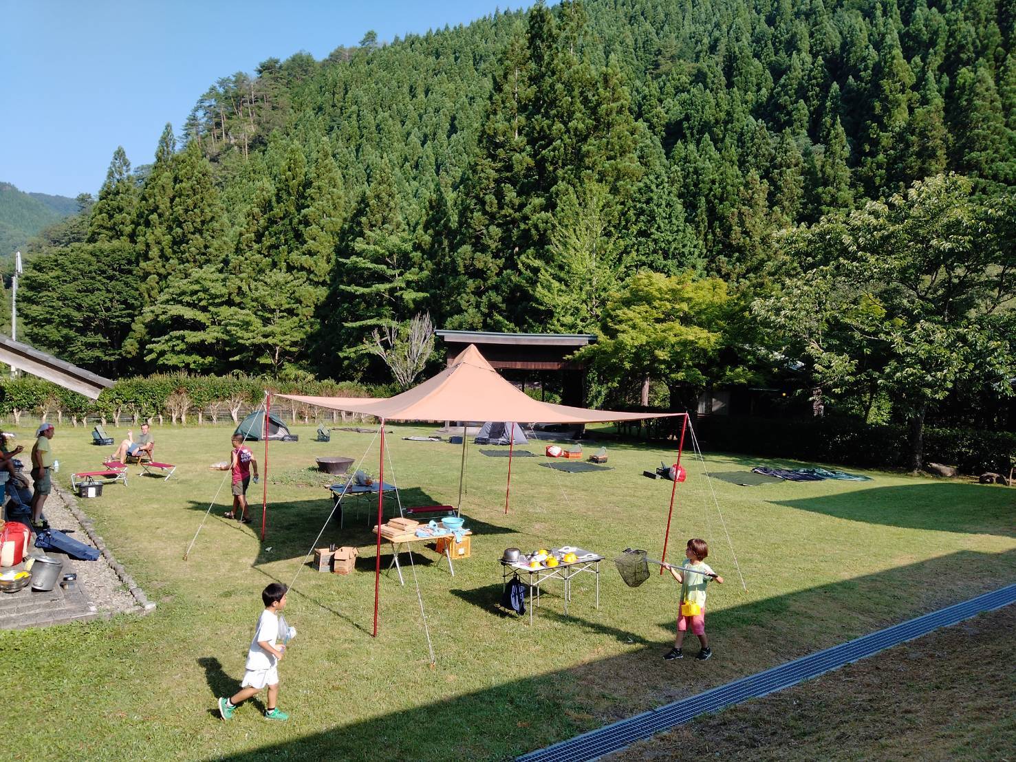 親子キャンプイベント:テント設営&昼食の準備